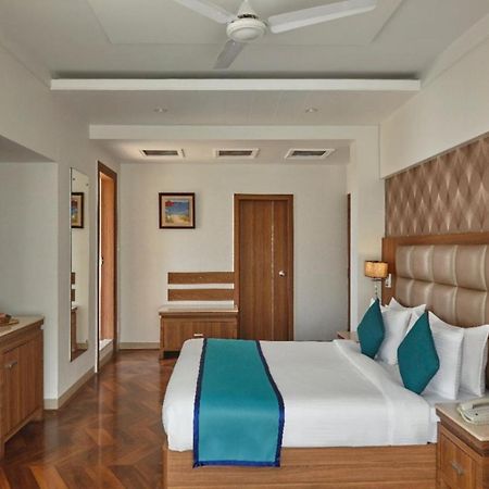 Click Hotel นาสิก ภายนอก รูปภาพ