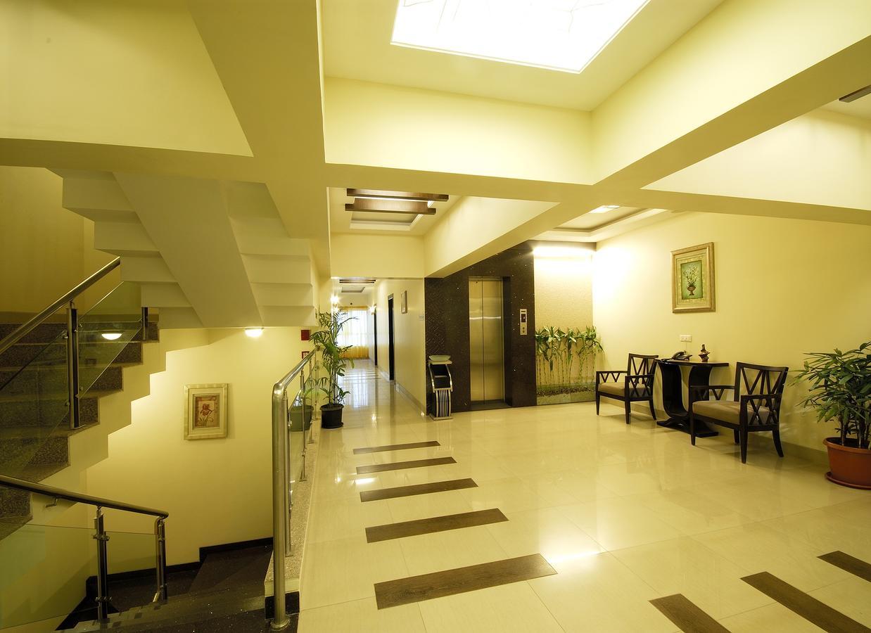 Click Hotel นาสิก ภายนอก รูปภาพ